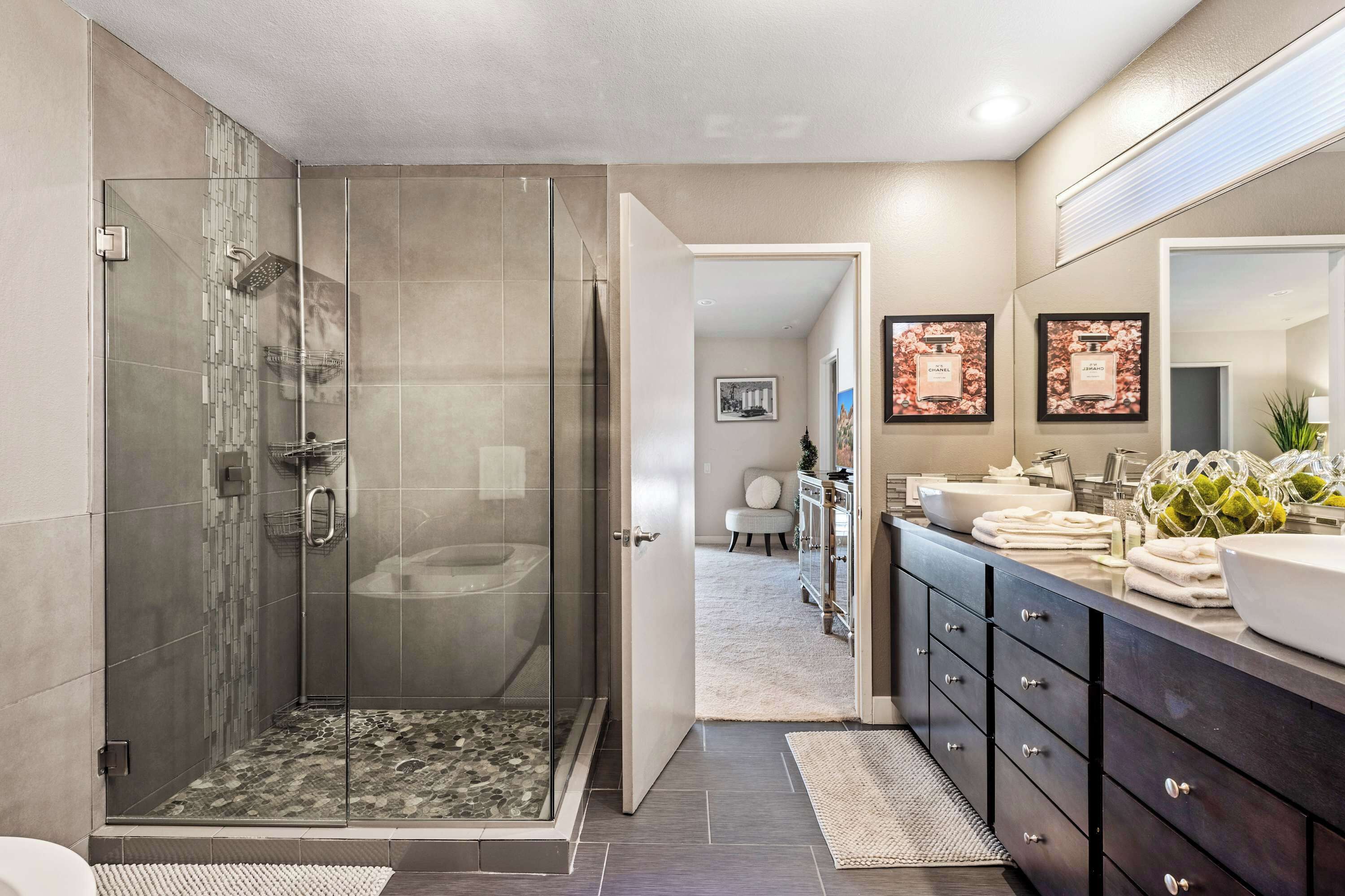 Shower, hair dryer, towels, shampoo