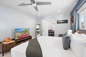 4 bedrooms, desk, travel cot, WiFi
