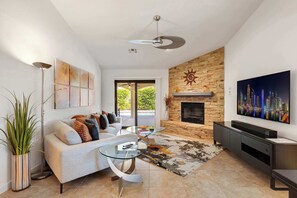 TV, fireplace, stereo