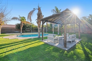 Terrace/patio - Indio Pool Home with Volleyball Near Coachella (Indio)