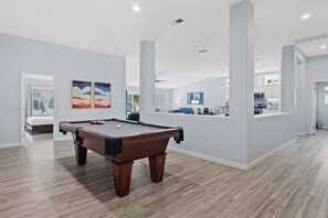 Games room - Indio Pool Home with Volleyball Near Coachella (Indio)