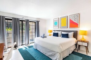 2 bedrooms, desk, iron/ironing board, WiFi