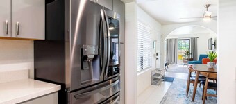 Palm Springs 2BR Mountain View Pool Home