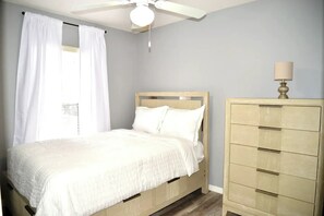 5 Schlafzimmer, Bügeleisen/Bügelbrett, WLAN, Bettwäsche