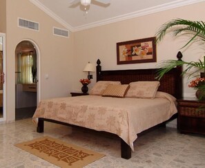 4 bedrooms, desk, iron/ironing board, WiFi - 4-bedrooms Crown Villas in enchanting Puerto Plata with AC, fitness room, WiFi (Puerto Plata)