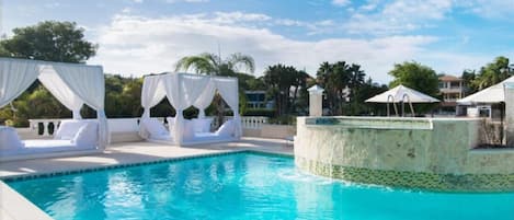 Piscina all'aperto