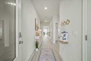Interior - Coastal Home- Walk,Bike, Golf Cart 2 Pools & Beach. Close to Shops & Pickleball! (Port St. Joe)
