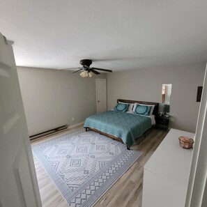 3 makuuhuonetta, ilmainen Wi-Fi, vuodevaatteet