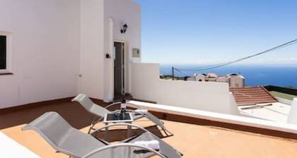 Casa Camila - Charming retreat & terrace, Hierro