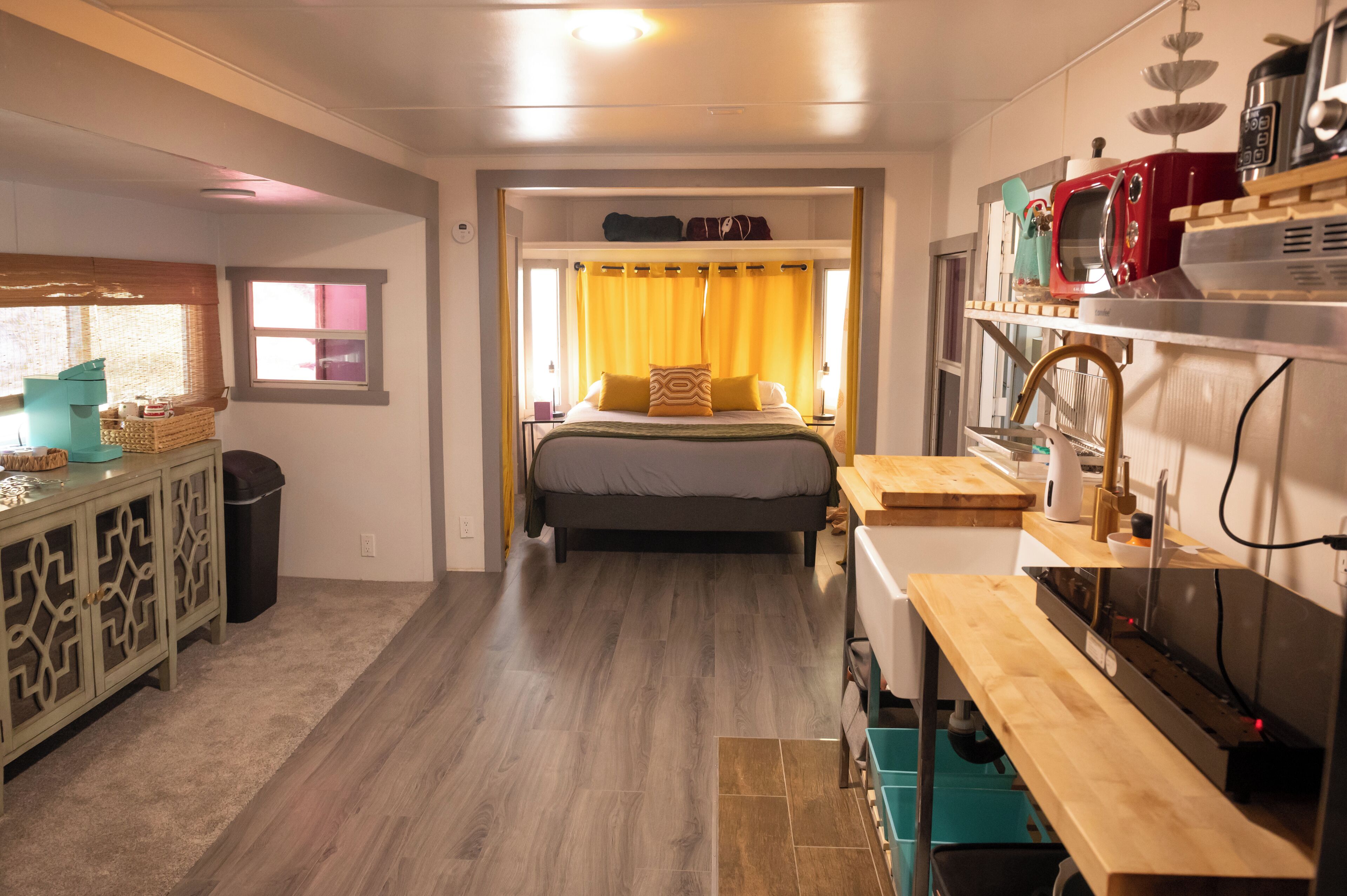 1 dormitorio, escritorio, wifi gratis y ropa de cama