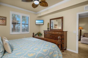 2 makuuhuonetta, silitysrauta/-lauta, ilmainen Wi-Fi, vuodevaatteet