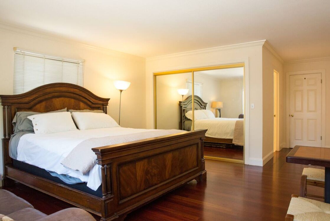 4 bedrooms, WiFi, bed sheets