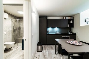 Fridge, oven, stovetop, dishwasher - Diaz 3 - MyHomeinComo (Como)