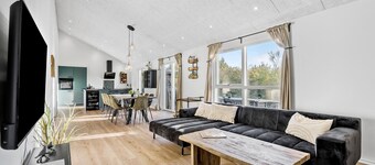 Lovely home in Skjern with WiFi