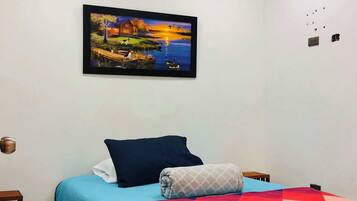 2 bedrooms, WiFi, bed sheets