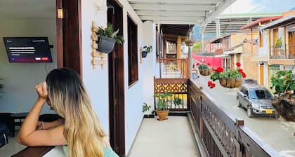 Cómodo Apartamento con Balcón y TV Cerca al Parque