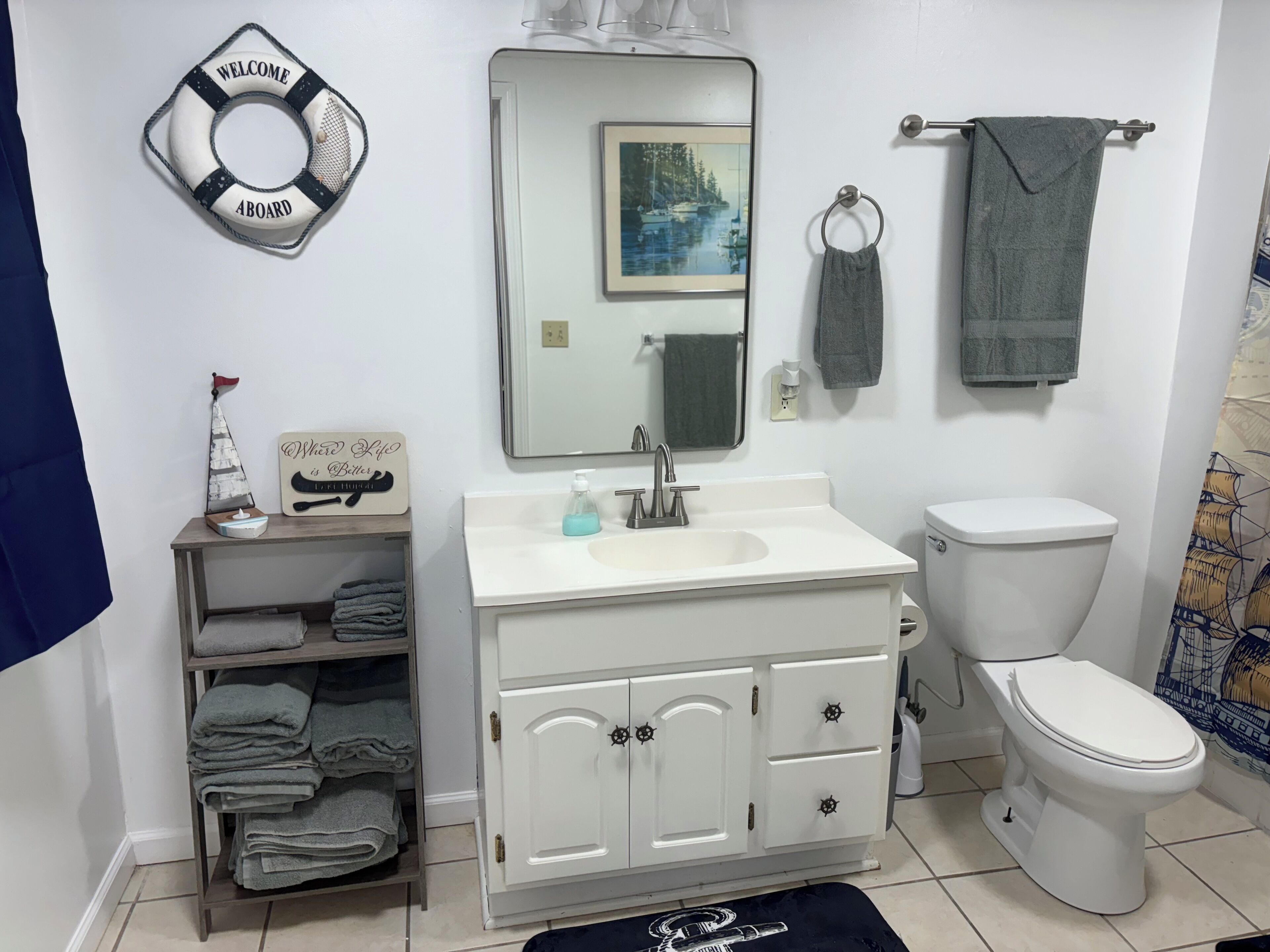 Jetted tub, hair dryer, towels, soap