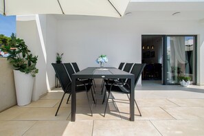 Outdoor dining - Villa Angelina by Istrabook (Porec)