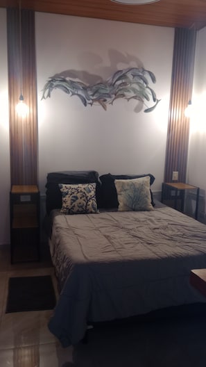 1 bedroom, iron/ironing board, free WiFi, bed sheets