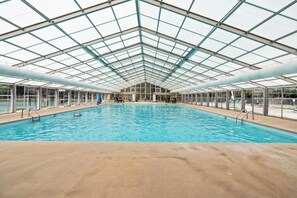 Indoor pool, outdoor pool - Mountain Cabin with fire-pit, game room and fireplace & hot tub! 4BR 4 bathroom (Ellijay)