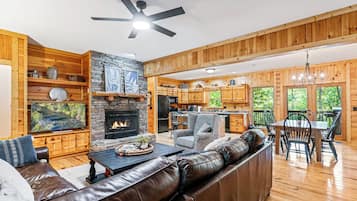 Smart TV, fireplace, video games, table tennis