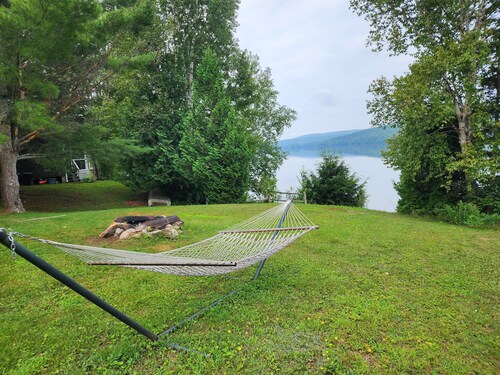 Charming 2-bedroom cabin in fabulous Norton 