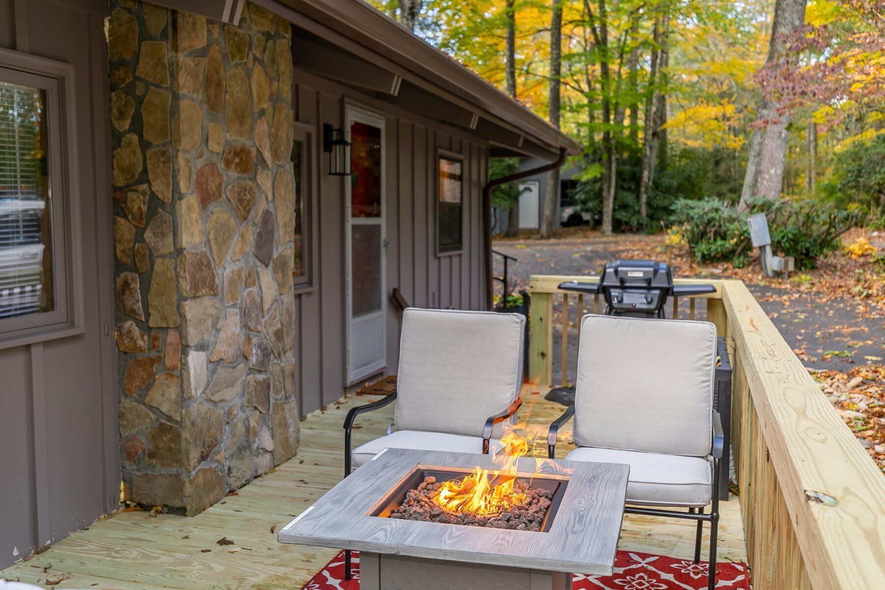 Blue Ridge Retreat at Linville Land Harbor - modern home, pet friendly