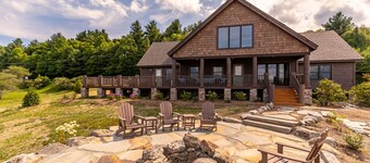 Sweet Serenity- hot tub, pool table, views, fire pit, community lake!