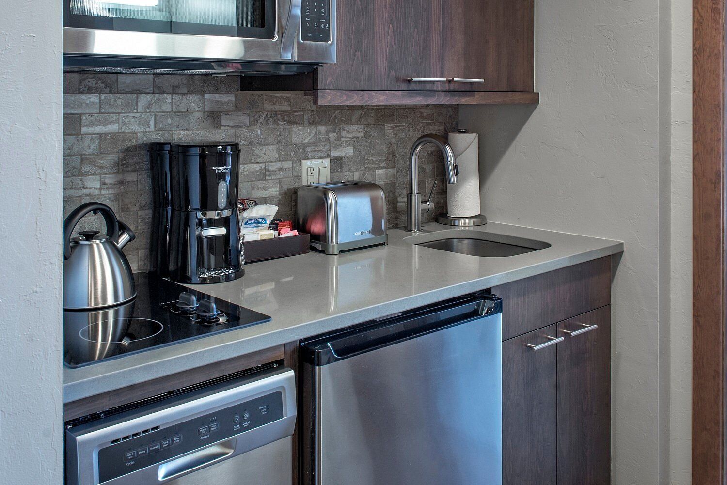 Microwave, stovetop, dishwasher