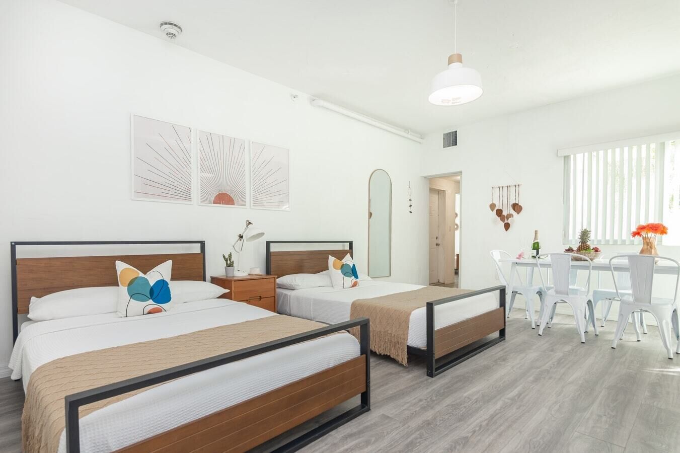 Stylish 2-Bedroom apt in the heart of SOUTH BEACH