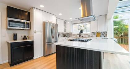 Vibey 3BR w/ Tons of Light | LCP Collection