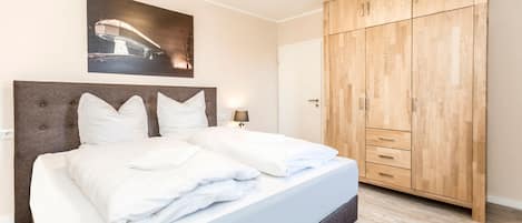 3 室のベッドルーム、WiFi、ベッドシーツ