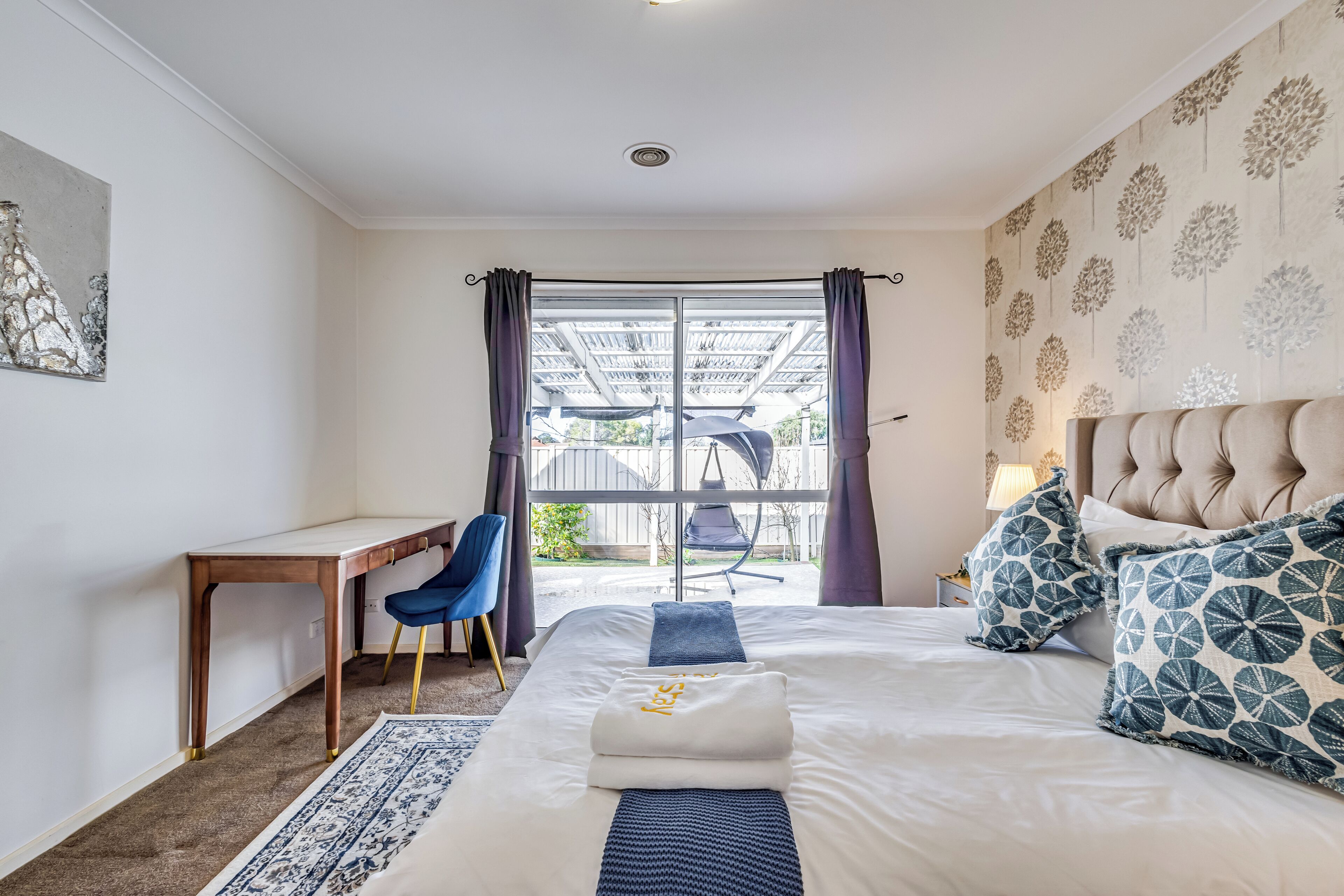 4 phòng ngủ, màn/rèm cản sáng, bàn ủi/dụng cụ ủi quần áo 