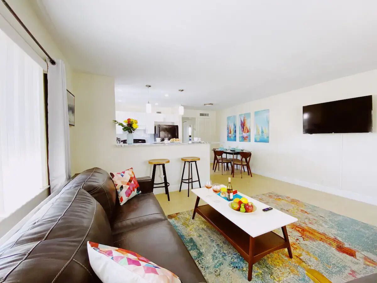 Superior 1-bedroom Getaway With Prime Location - Lighthouse Point