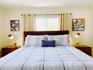 1 bedroom, iron/ironing board - Superior 1-Bedroom Getaway with Prime Location (Lighthouse Point)