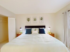 1 Schlafzimmer, Bügeleisen/Bügelbrett