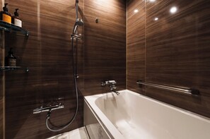 Hair dryer, towels - Japanesestyle roomTatami floorTwin bedroom vs / Naha Okinawa (Naha)