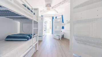 Dormitorio compartido | Sistema de insonorización, wifi gratis, ropa de cama