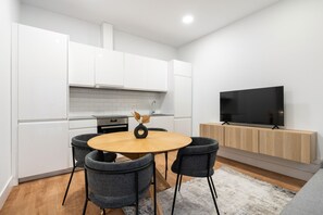 Dining - apartamento reformado en vallecas de alquiler temporal (Madrid)
