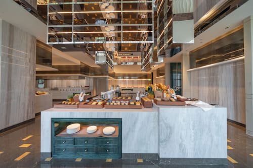 Daily buffet breakfast for a fee