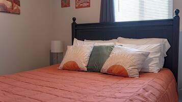 2 bedrooms, iron/ironing board, travel cot, WiFi