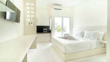 Deluxe Apartment, Kitchenette | 1 bedroom, premium bedding, laptop workspace, free WiFi