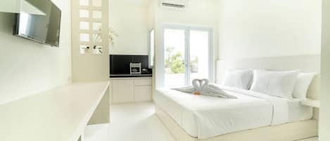 Deluxe Apartment, Kitchenette | 1 bedroom, premium bedding, laptop workspace, free WiFi