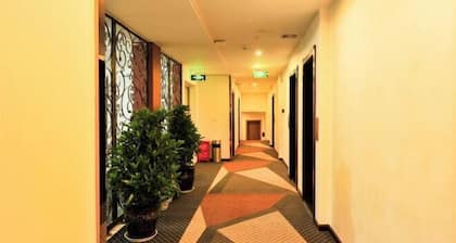 wating hotel