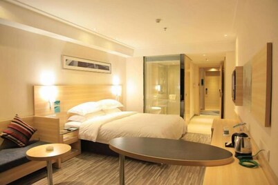 wating hotel