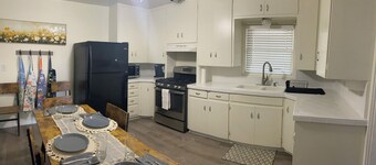 Charming 2-bedroom house in Safford, AZ with AC, Wi-Fi