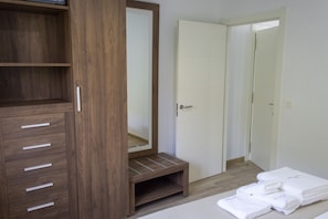 1 chambre, fer et planche Ă repasser, lit parapluie, Wi-Fi