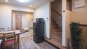 Room - Miyu・Honjo West/2LDK/2 beds 2 tatami/Umeda nearby (Osaka)