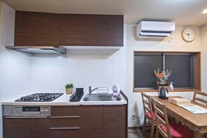 Room - Miyu・Honjo West/2LDK/2 beds 2 tatami/Umeda nearby (Osaka)
