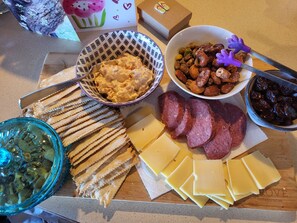 Alimentos y bebidas